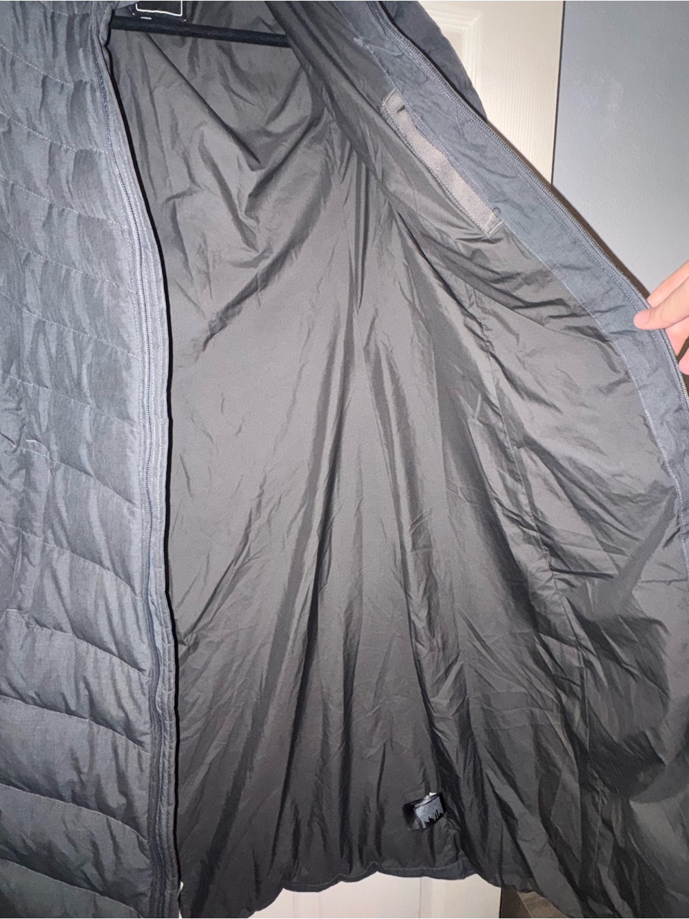 The North Face Women's Long Gray Aconcagua Coat - Picture 5 of 8